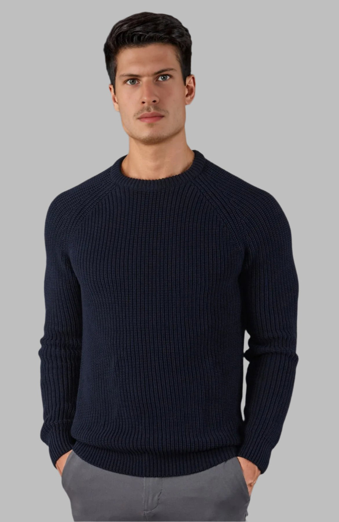 Cambridge Merino Crew Neck Jumper - Navy